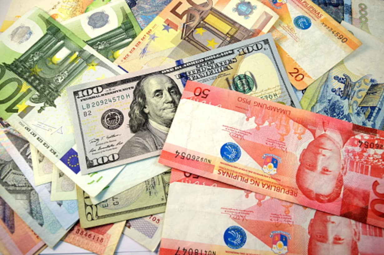 How to Save on Currency Exchange Fees
